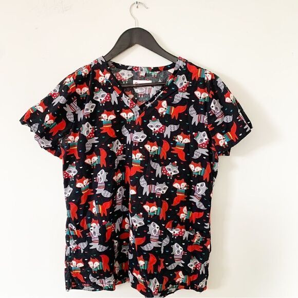 Scrub Tops *Lot of 5* Patterned Medical Scrubs - Picture 9 of 10